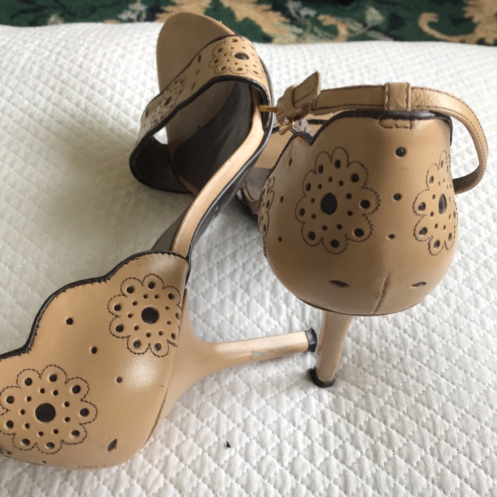 Ladies Shoes